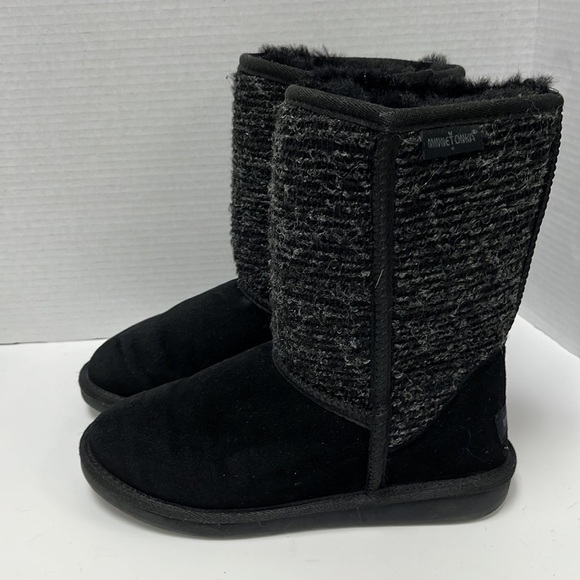 Minnetonka short boots! Nice! - Picture 3 of 5